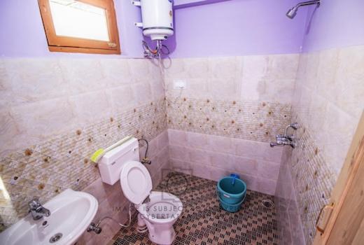 Orange Guest House Dharmkot Дармсала Экстерьер фото